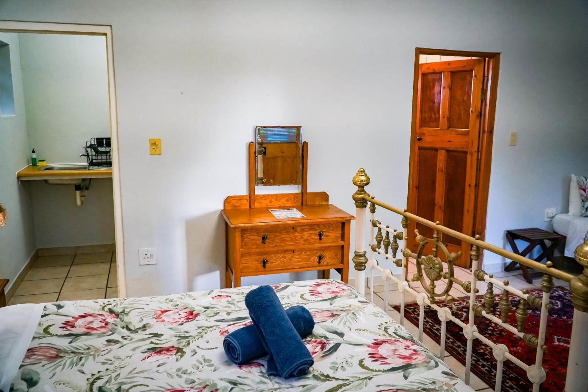 Outentique Accommodation Oudtshoorn Bilik gambar